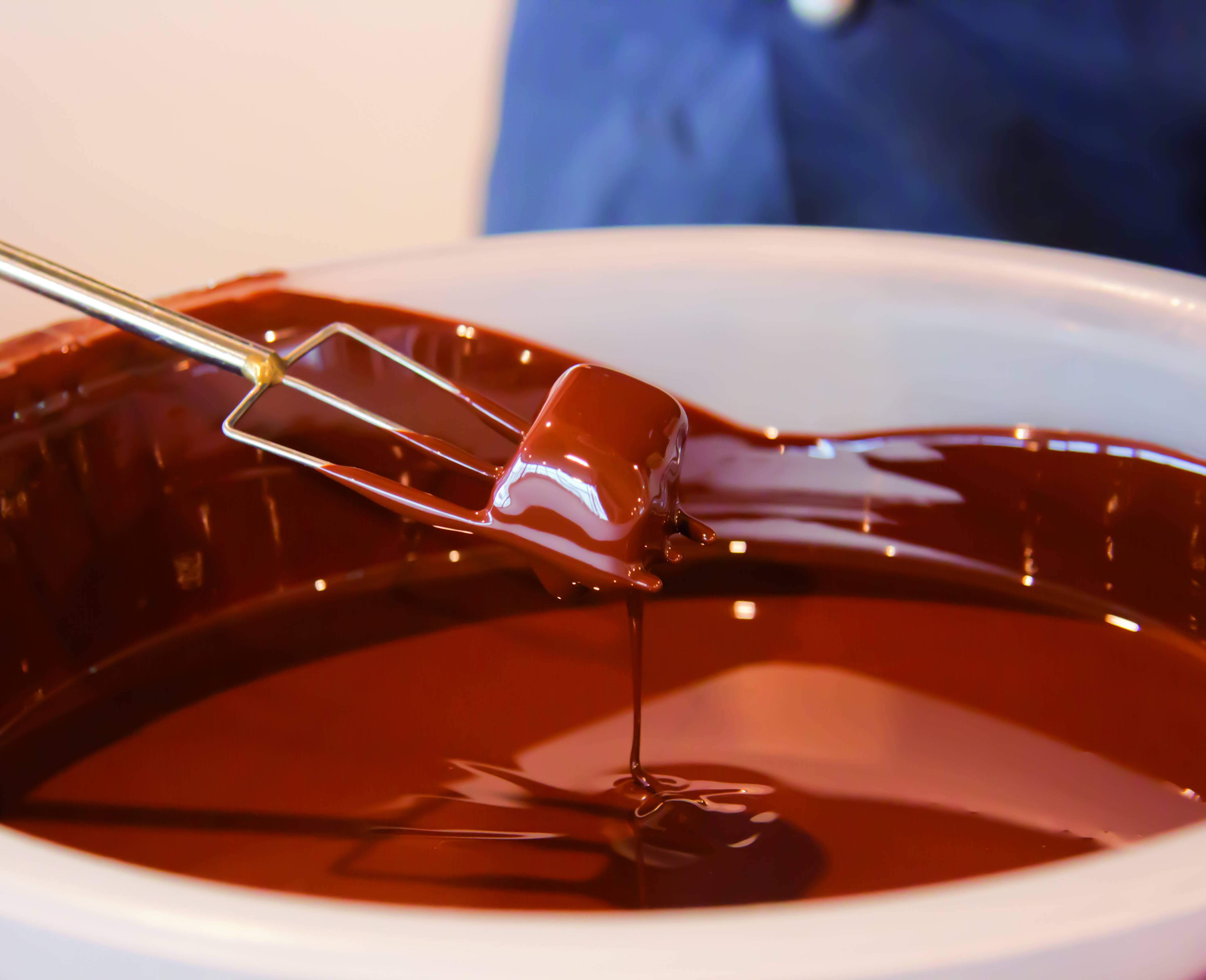 06-02-2018_seminar_schnittpralinen_pistazien-marzipan-praline_schritt-501986